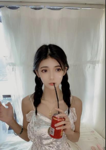 （狗头萝莉）26分钟无水印