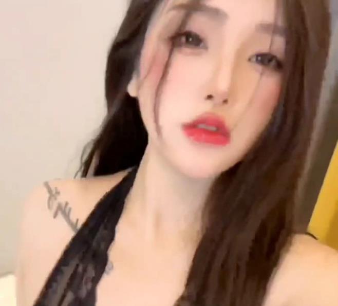 喜欢金钱味道的女神《心甜》