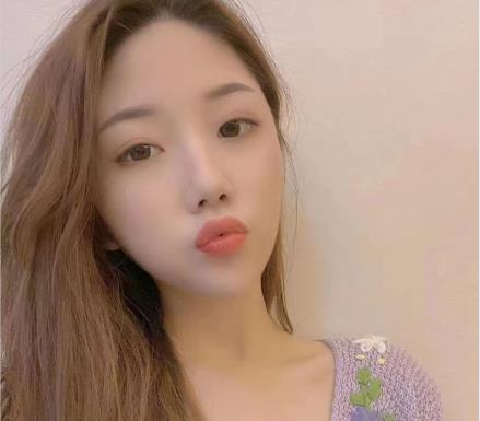 p站素人美女私拍合集