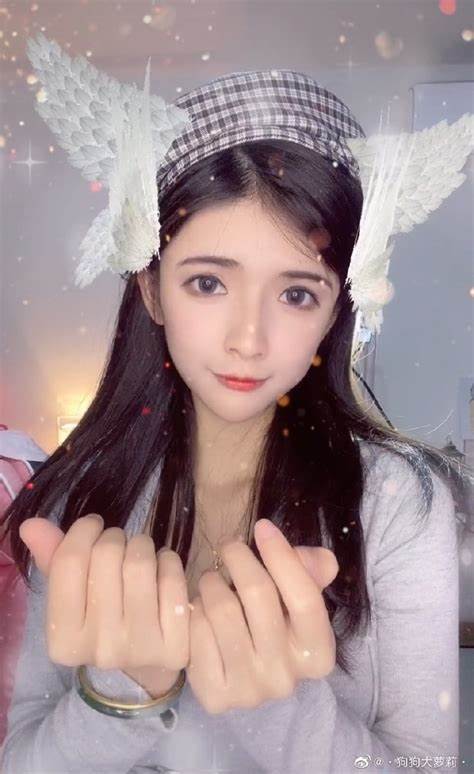 抖音《狗头妹子》打扑克-合集