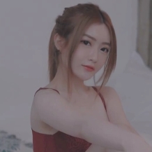 职场女秘书下班后的魅惑本能