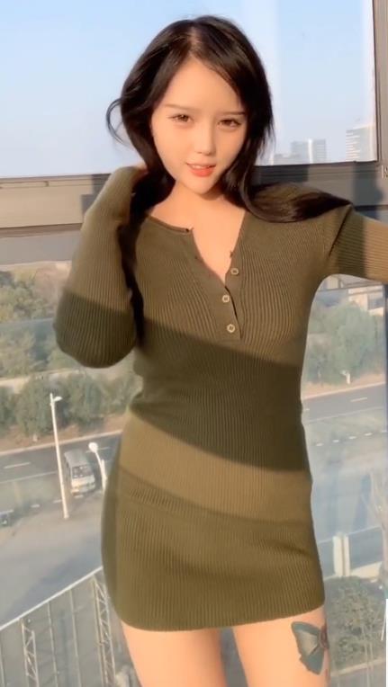 快手超人气完美身材大长腿网红（穿云音）绝版稀缺私拍合集