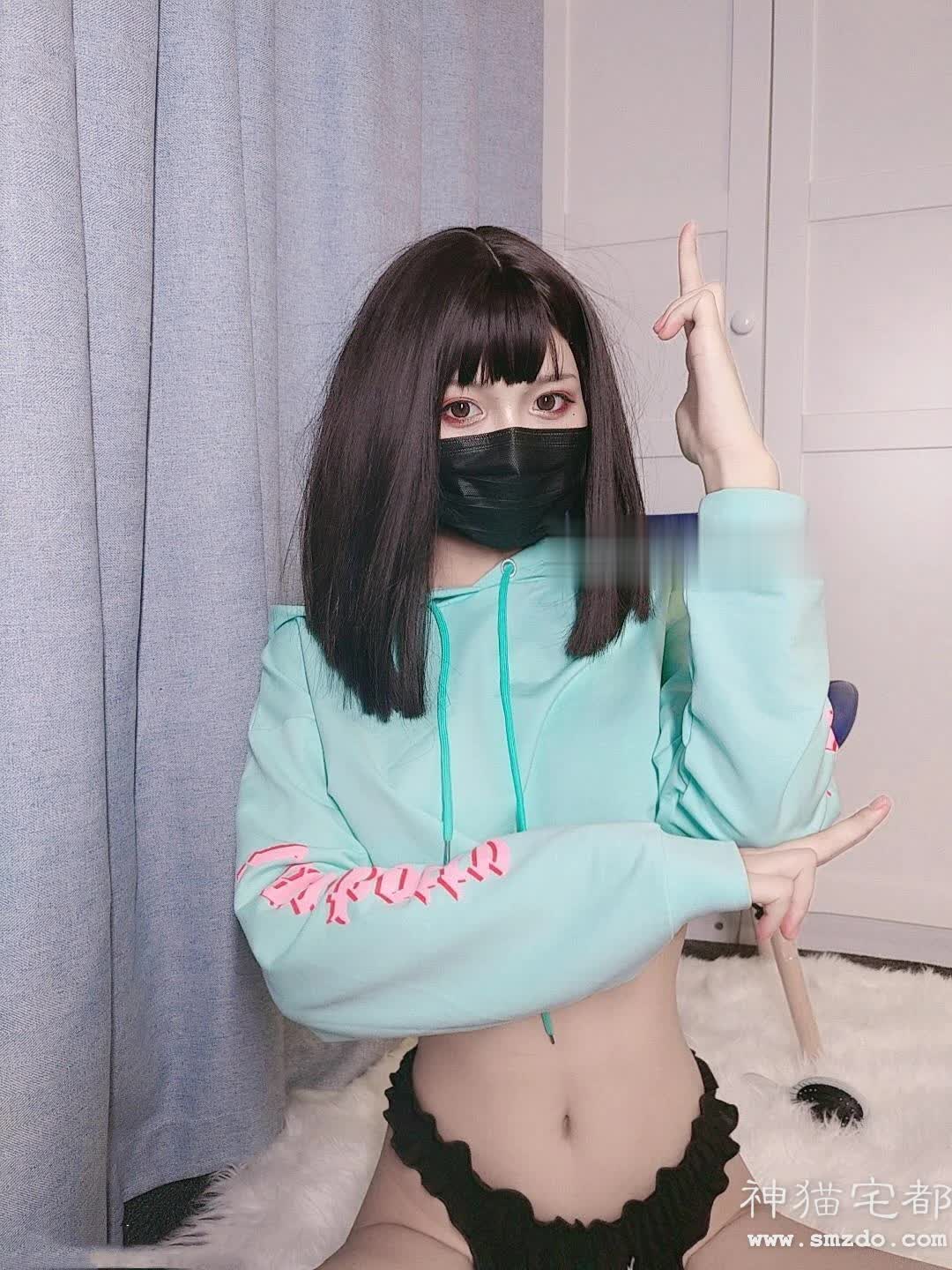 快手极品粉嫩COS网红（白袜袜格罗吖）大合集