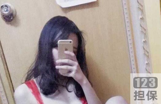 露脸美女淘宝前模特浮力姬(软软的露西)香艳合集