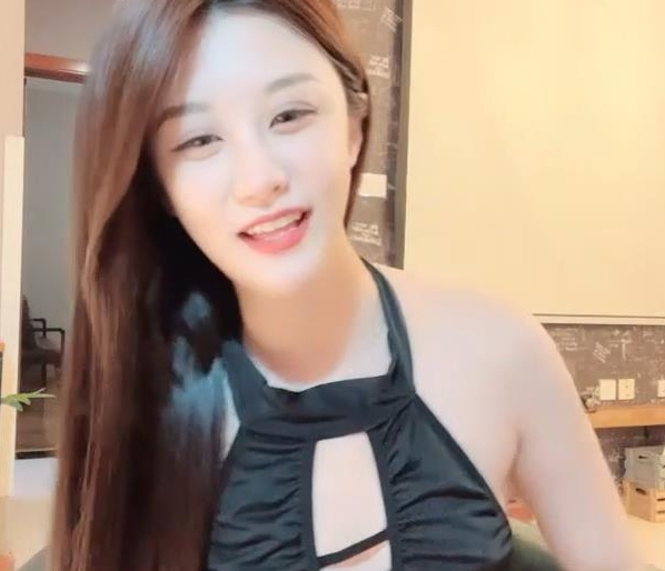 私拍合集-精选白富美夕夕夕颜喷泉