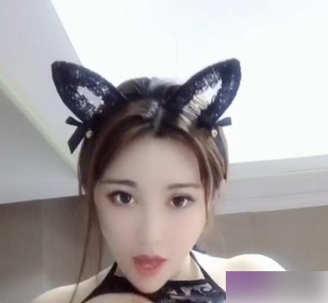 网红模特软软Roro的精选作品