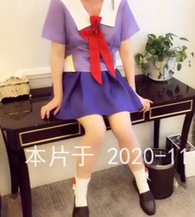 自行打包的白袜妹子爱爱35v合集，带有新年文案和赠诗，包含35v+14g的内容，可以在百度盘上下载。