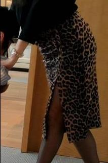 推特上的大小姐微胖女生穿着黑丝袜