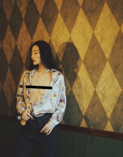 国模之光：超级人气的高品质斗鱼女主播，高冷学生妹，逗本逗鸭，有尺度私拍合集