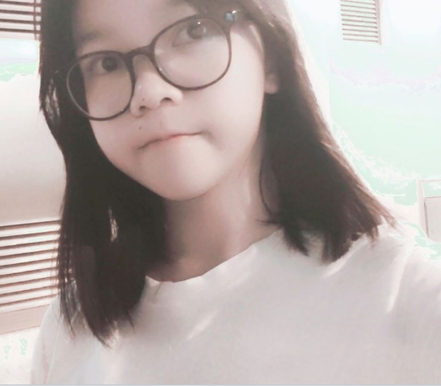 火辣妹子身材性感，1V1g道具躯体百度盘