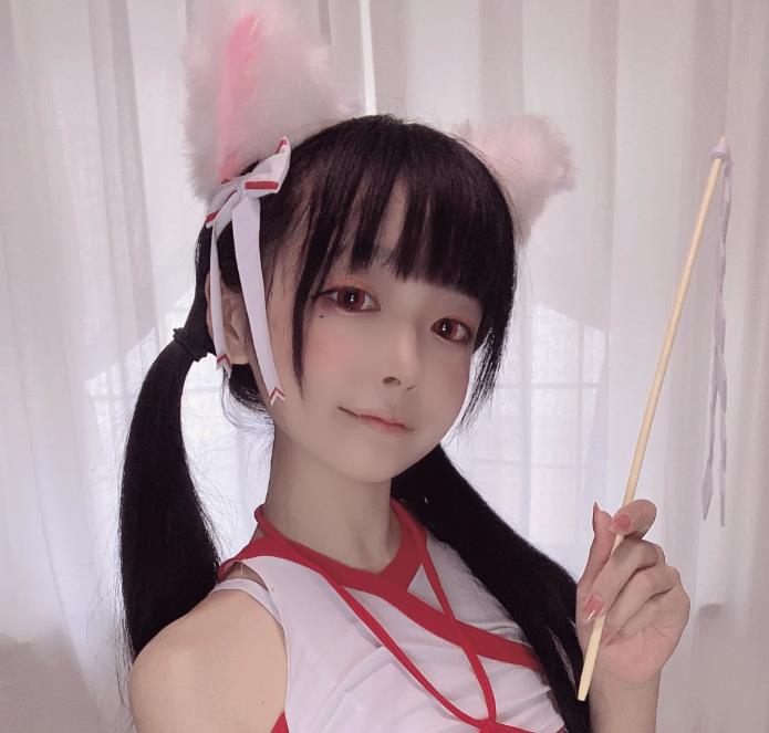 肉酱阿高清视频合集：妹子女神颜值网红穿搭性感双马尾蕾姆cosplay