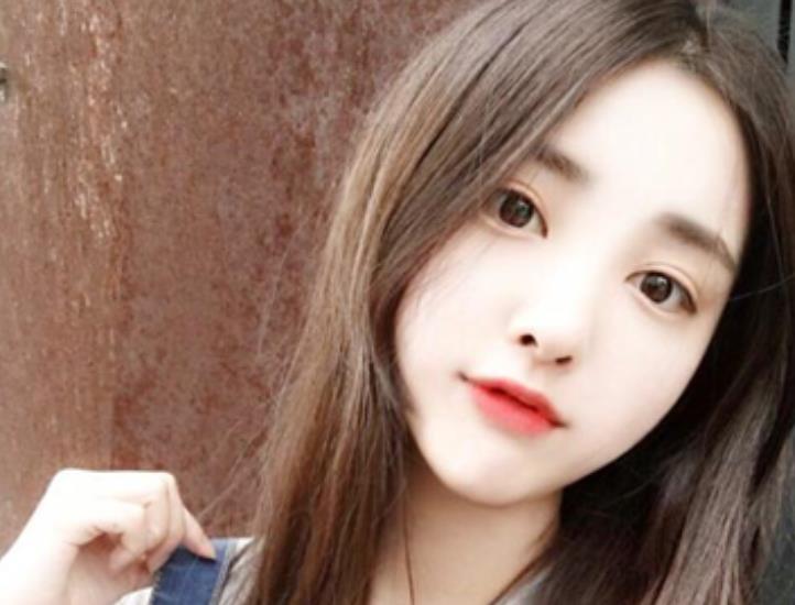 小仙云儿高颜值御姐资源合集60V14.4G冲起来