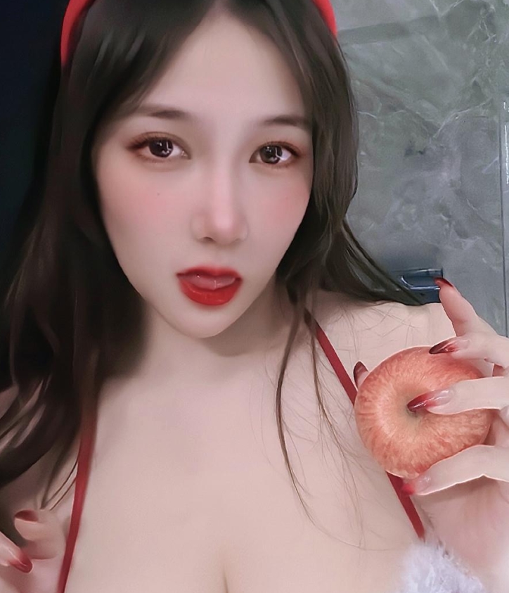 [转载搬运]可可西yyy微密圈作品合集32套[1386P318V+17G][百度盘]