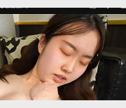 白嫩拉拉队女孩高松惠全力支持小物件[2V-3.5G]