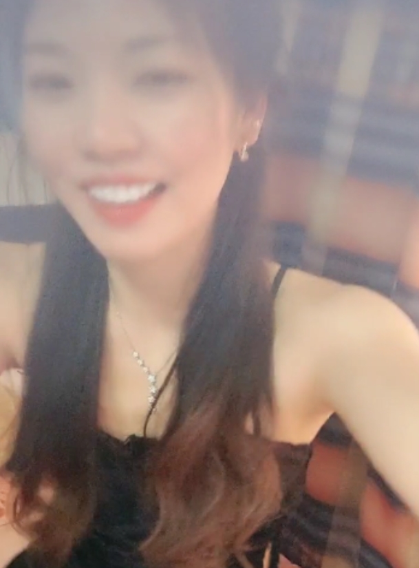 清雅婷：165个视频，27v46.7g，活泼可爱的小少妇