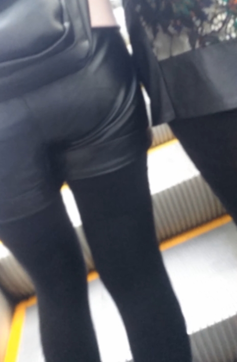 强推街送杰哥超精选美女百度云压缩视频，35分钟5.64G，永久链接，可爱男朋友小动作井喷