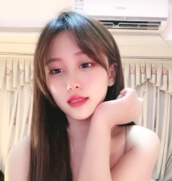 颜值明星表演放飞自我脱衣秀19V/18.8g