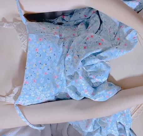 校园女神自拍爆火资源，14分钟完美身材展示