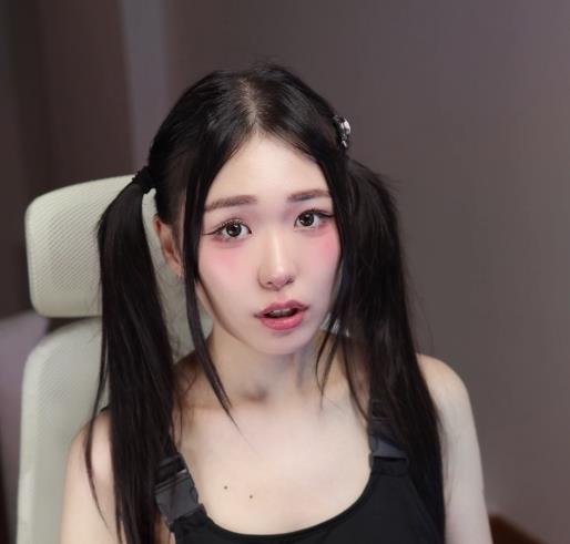 露脸OnlyFans高颜值女神追踪meriol_chan舞蹈粉丝狂欢！19V-5.5G