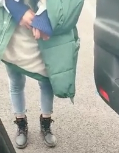 贵州高中妹车里搭讪爱850mB视频曝光