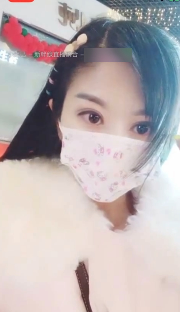 《小狐狸直播合集：晴儿会下雨，大黑牛》