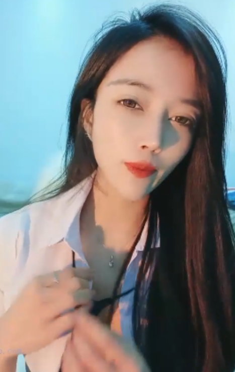 上海模特李小璐主演《一库一库111v137g合集》收藏百度单下+115