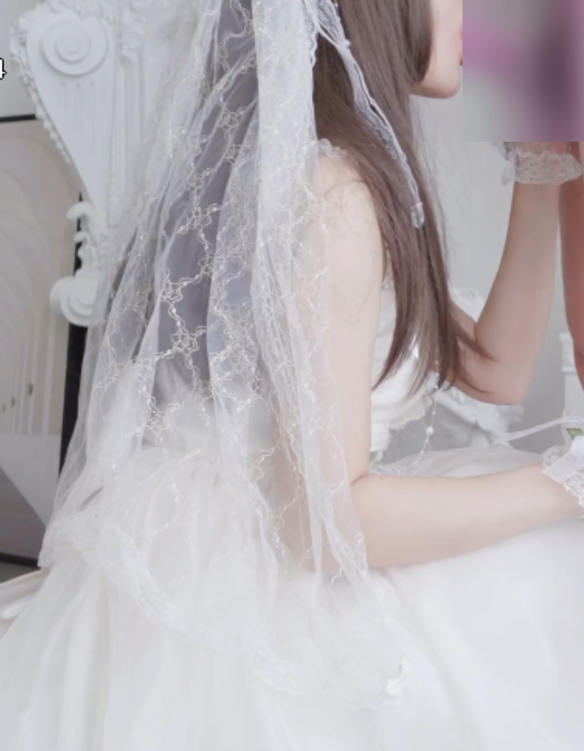 根据提供的内容，为该商品取一个光“阴”女神MeeHuTao：天花板级别福利姬，视频大合集，36v，9.38G，百度盘下载