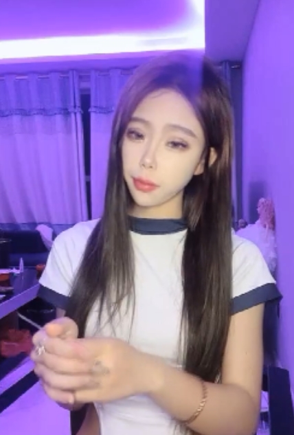 星空舞者小S：奇怪热舞诱人的星星52v46.2g