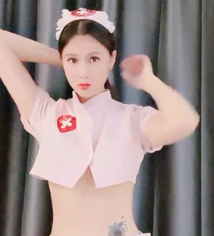 高颜值主角27v40.7g在Ranking_Dessert中备受关注，百度收藏单下，115链接晚点提取