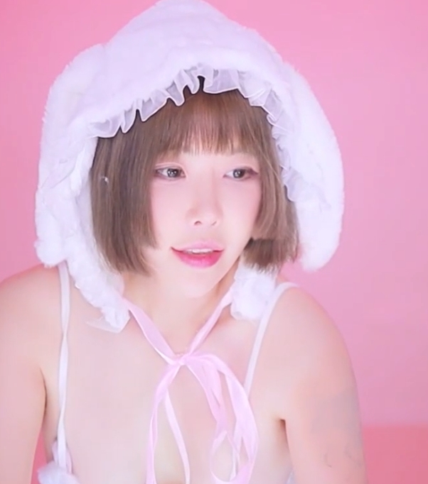 韩国BJ福利姬holymoly，26v4.4g，独特魅力无限