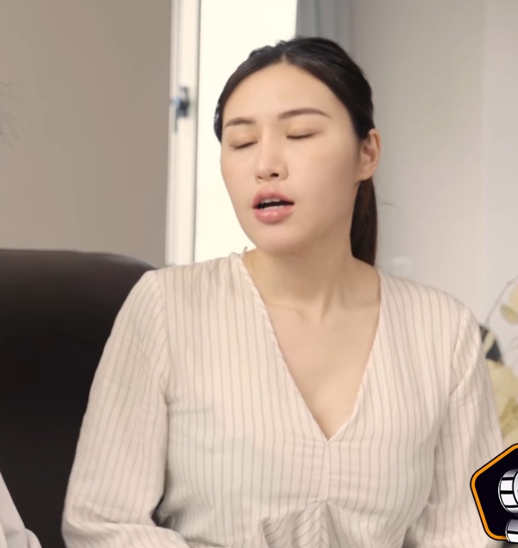 迷人艾熙视频合集：54个大罩杯视频32.6G百度ED2K