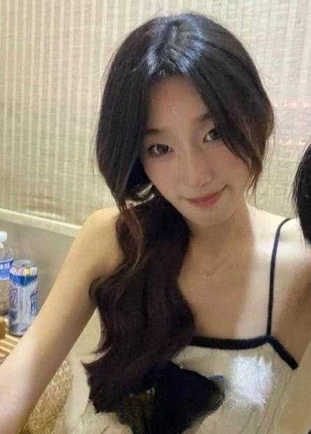 [自行打包]+自己收集的反差婊合集，内容绝对优质+[53v，18p+16.7G][百度盘]