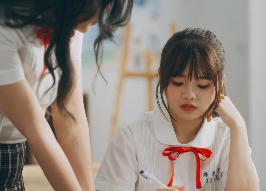 《王乐乐青春力作《七夕物语》：1V3.6G视频引发热潮》