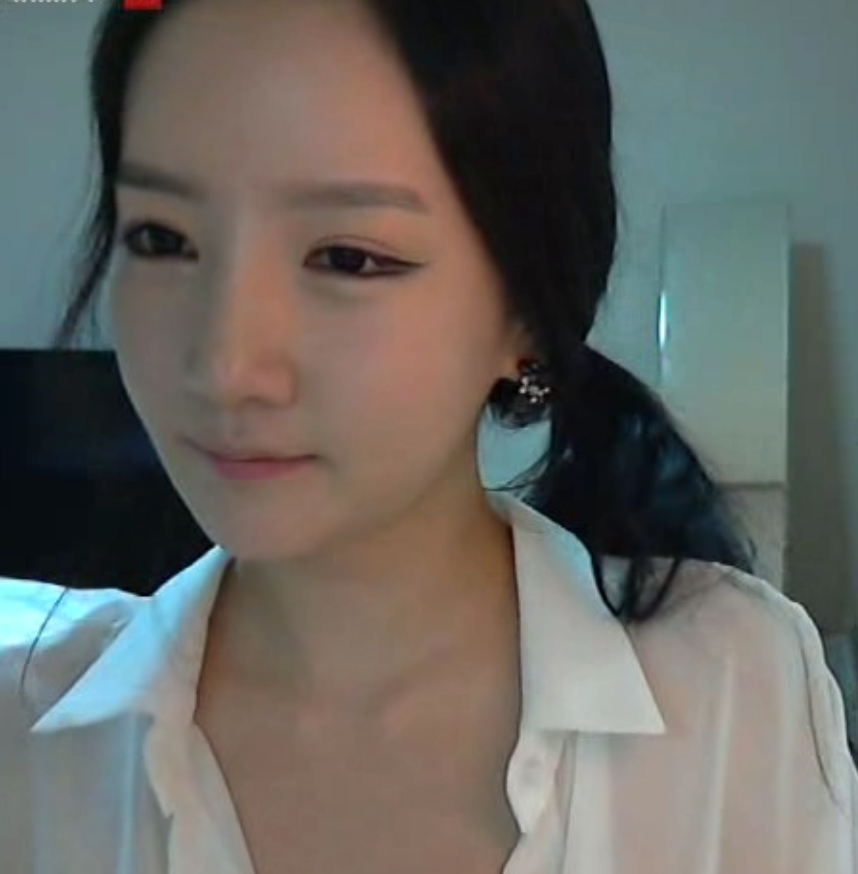 魅力韩国主播朴妮唛26V视频合集[10G度盘]