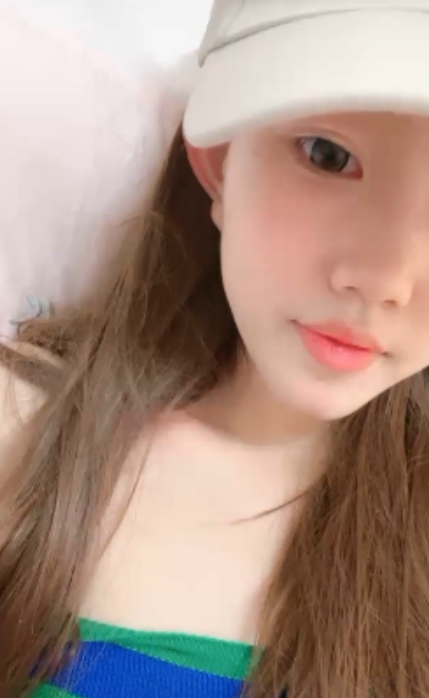 黑框眼镜双马尾乔乔妹妹最新合集24V18.4G，百度收藏