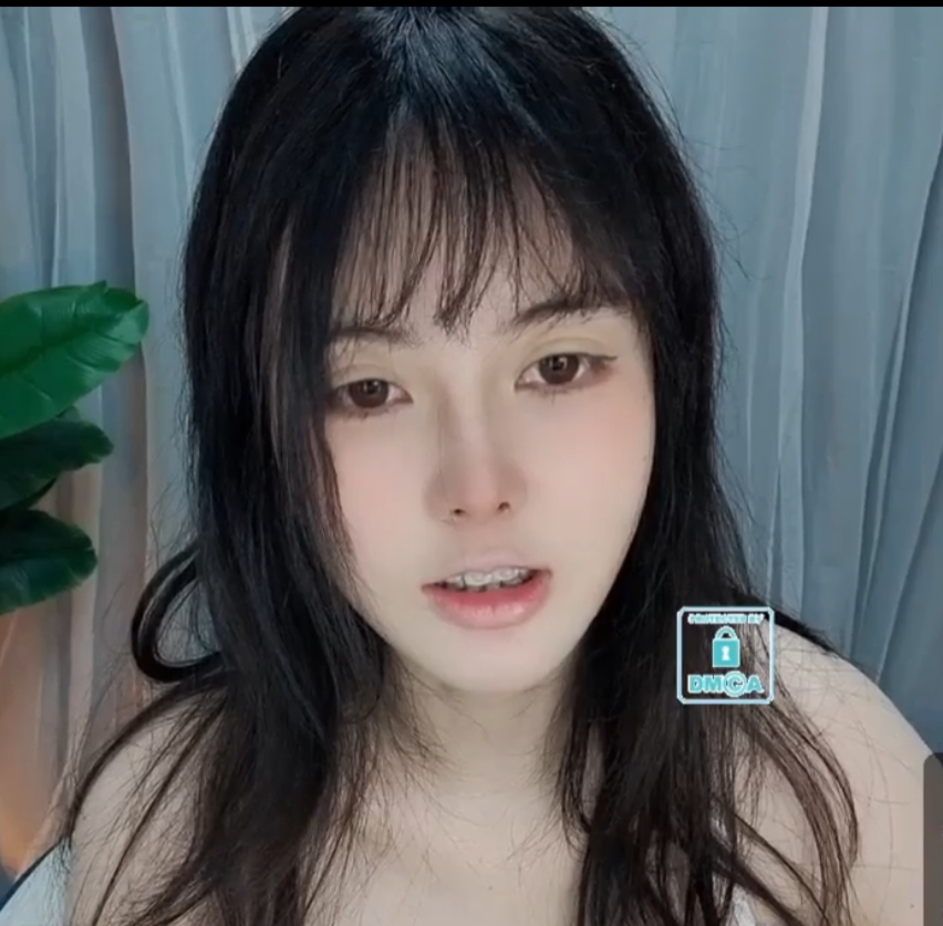 大罩杯胖臀SweetQiQi最新合集32V44.8G，收藏于百度ED2K