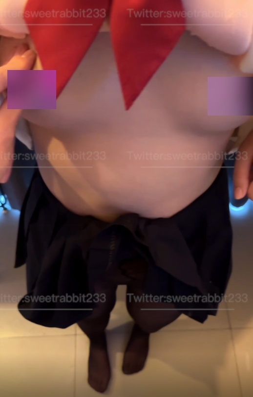 软萌陪玩黑丝兔兔酱最新合集2V1.7G，百度盘自行打包