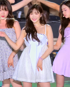 AI大神高能神作女团饭拍合集30V3.44G，现场去衣热舞，极致丝滑解压下载