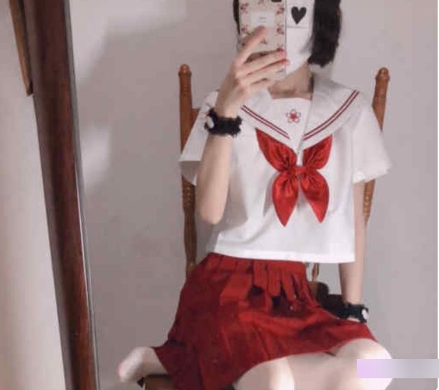 某推_小结巴_经典合集18部+500张套图3.32G，潜力浮力姬