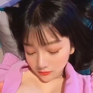 12G多V小奈奈大罩杯复出视频合集抖音某处诱人