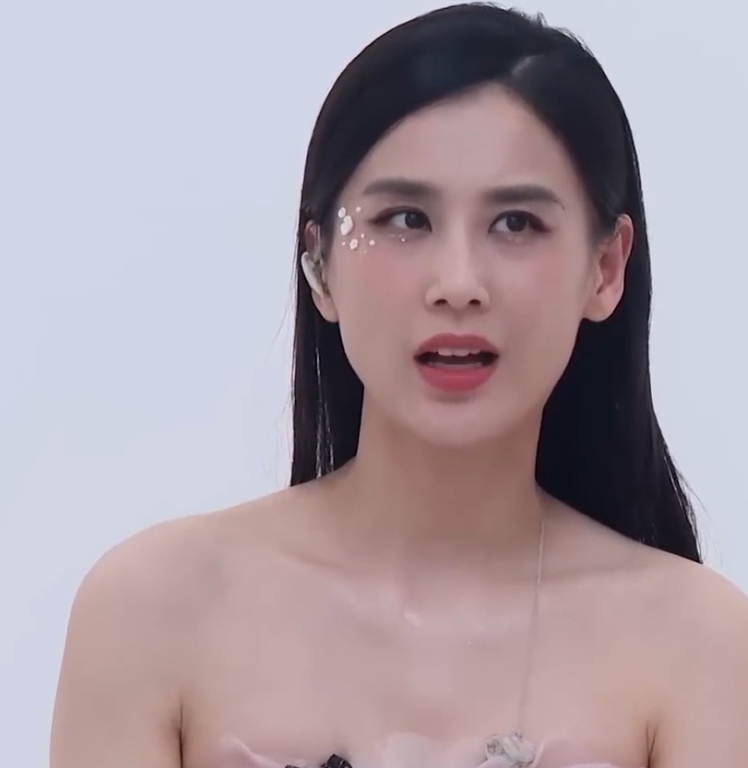 玩玩吧兄弟合集热巴杨颖特殊综艺8v17g绝顶