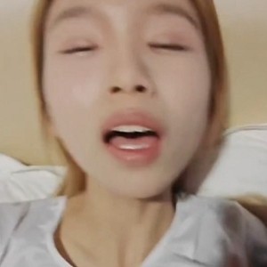 银优66推特私密珍藏33V2.51G清纯辣妹合集