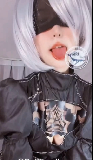 推特白鲸COS神级美图9部220M这腿绝了