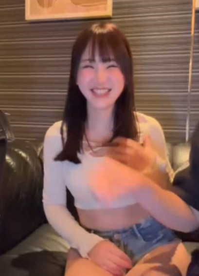 御姐yukiya媚黑合集5部2.3G劲爆现场