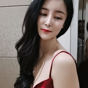 私拍蔓CC服装诱惑1.86G超诱惑