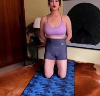 kkyyds98胖臀巅峰5部梨形身材燃爆合集4.44G