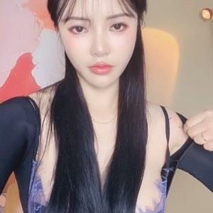 推她糯米姐姐私拍合集7部3.96G珍藏版