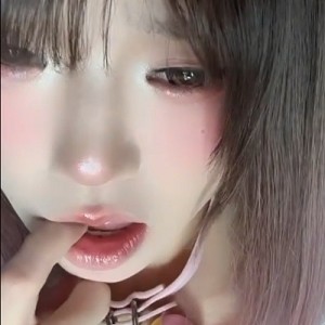 崽崽睡不醒快手热舞合集1.7GB19V童颜大罩杯