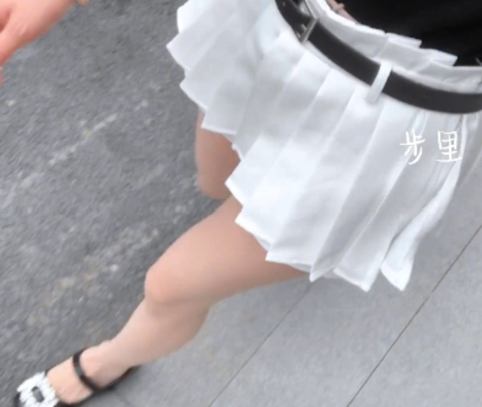 步里抖音小脚合集300V2.65G太诱人了