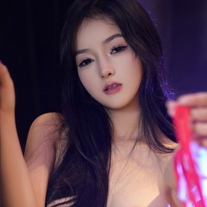 秀人网谭小灵全见版30部2.7G蜜桃成熟时